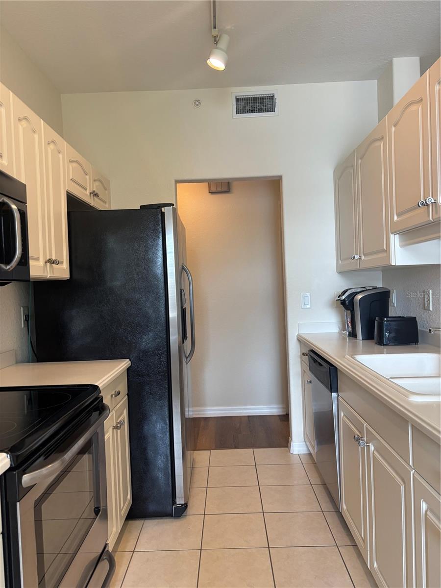 Image 15 of 45 For 150 L Pavia Boulevard 13