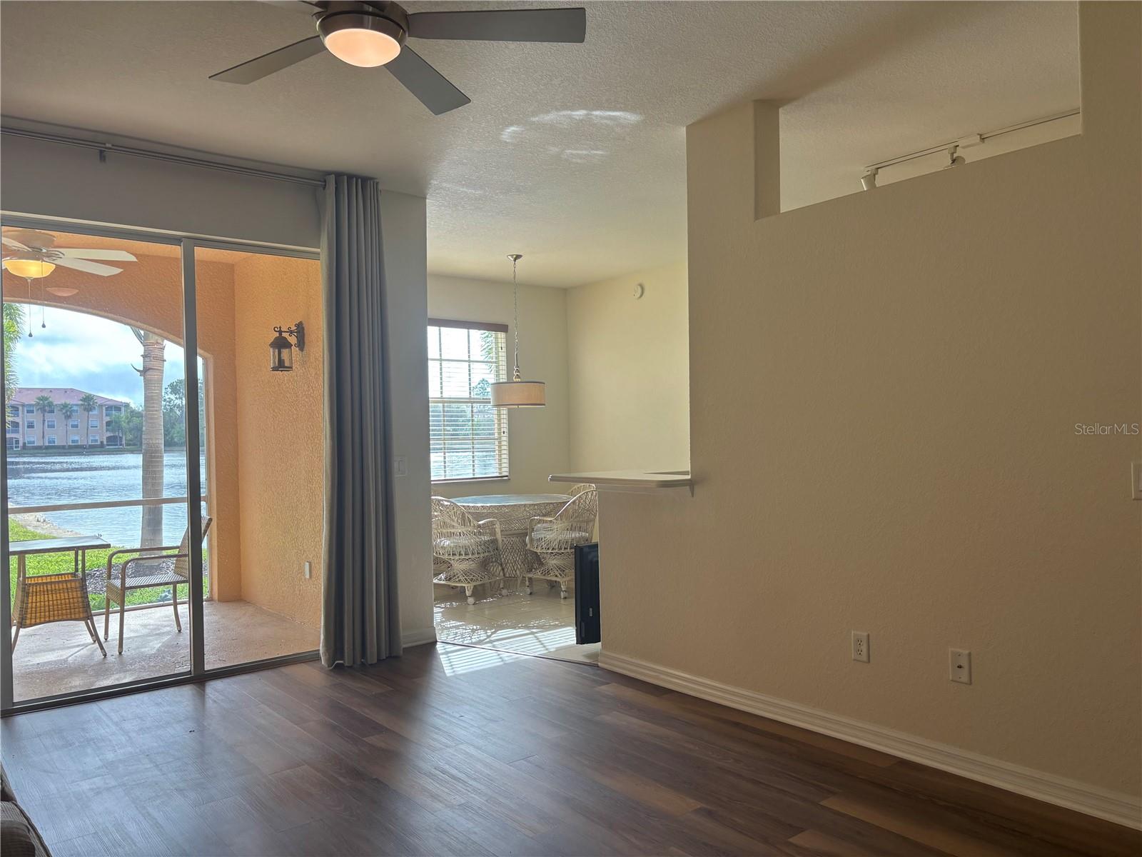 Image 5 of 45 For 150 L Pavia Boulevard 13