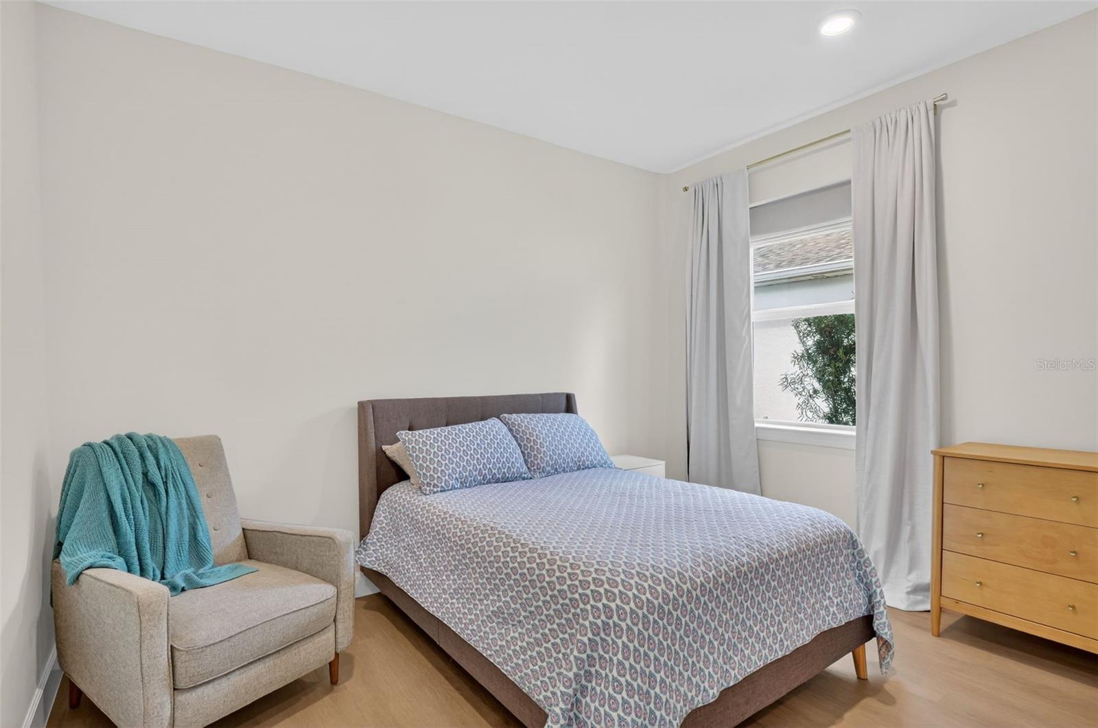 Image 13 of 47 For 15524 Northridge Road