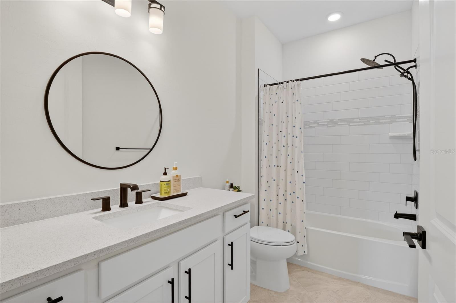 Image 16 of 47 For 15524 Northridge Road