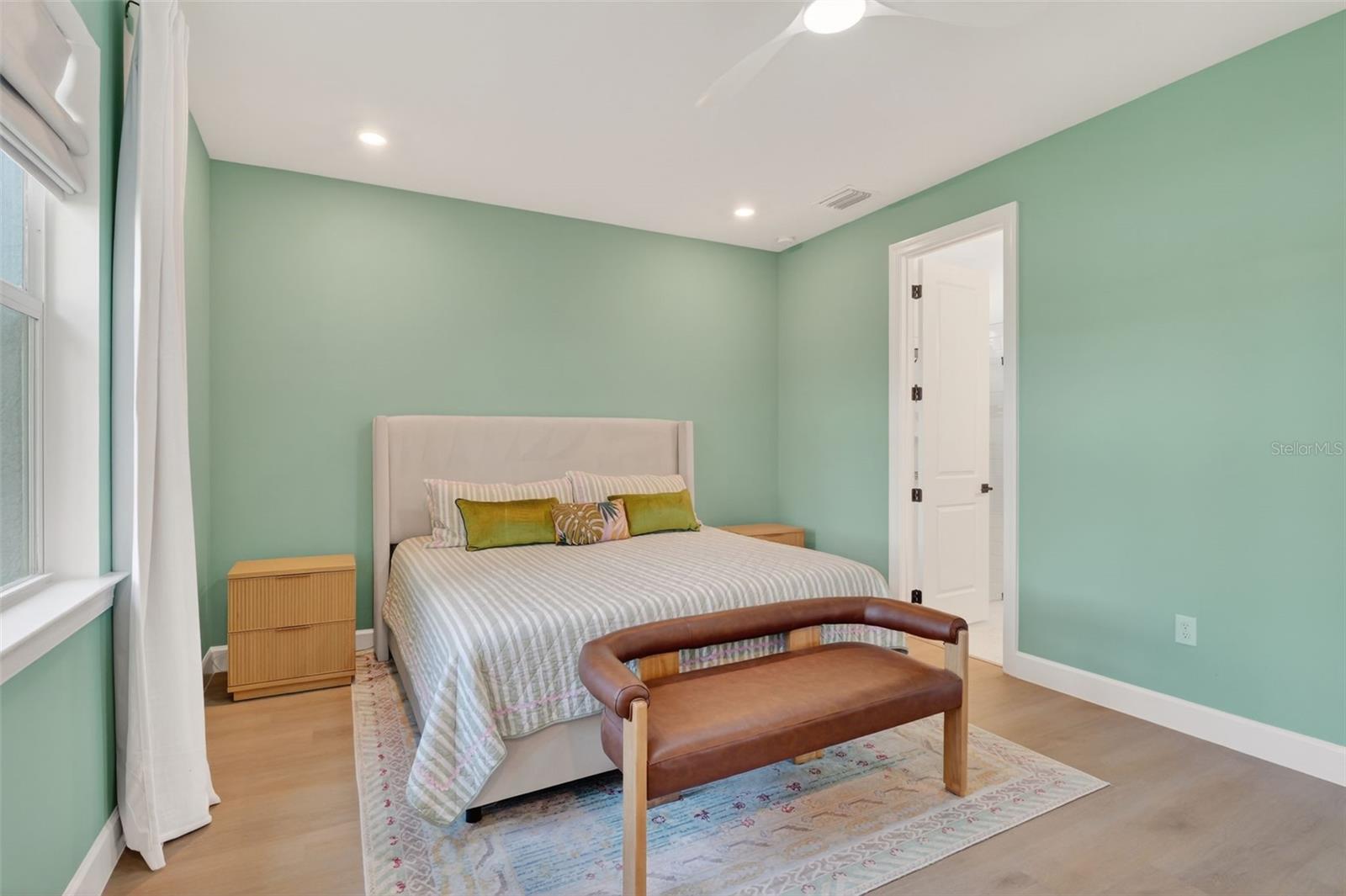 Image 37 of 47 For 15524 Northridge Road