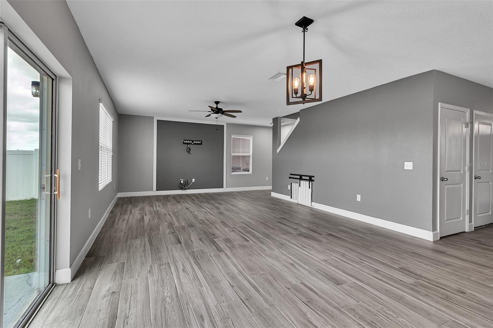 Image 24 of 68 For 4441 Lindever Lane