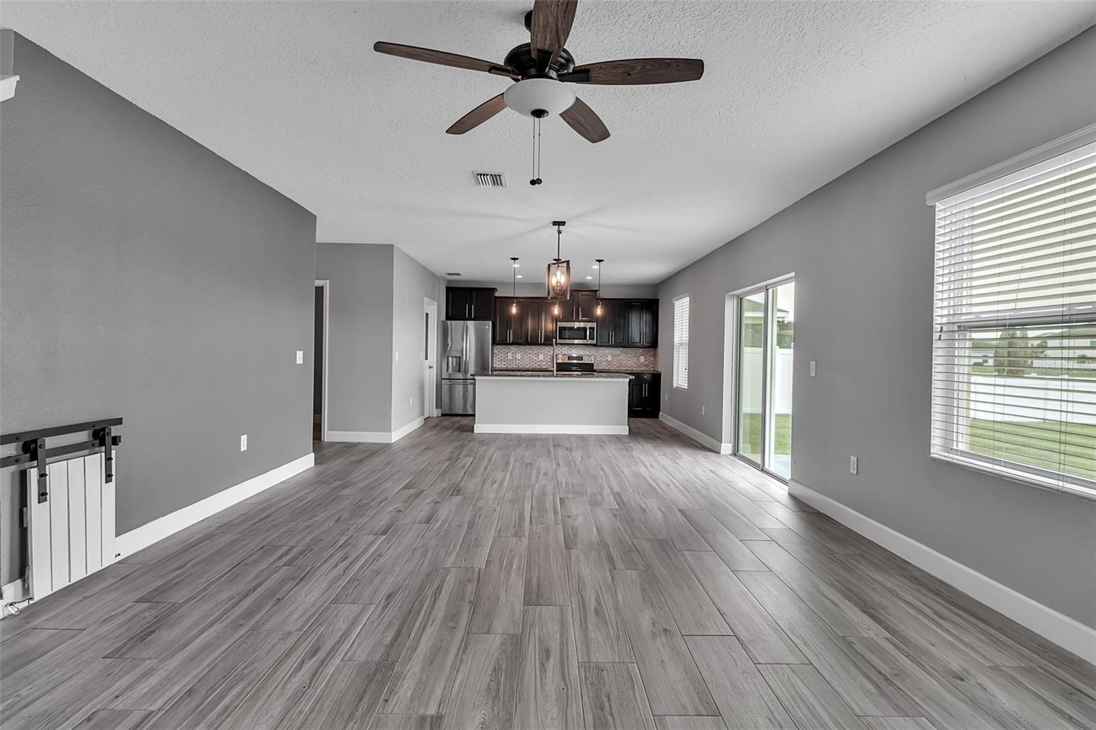 Image 29 of 68 For 4441 Lindever Lane