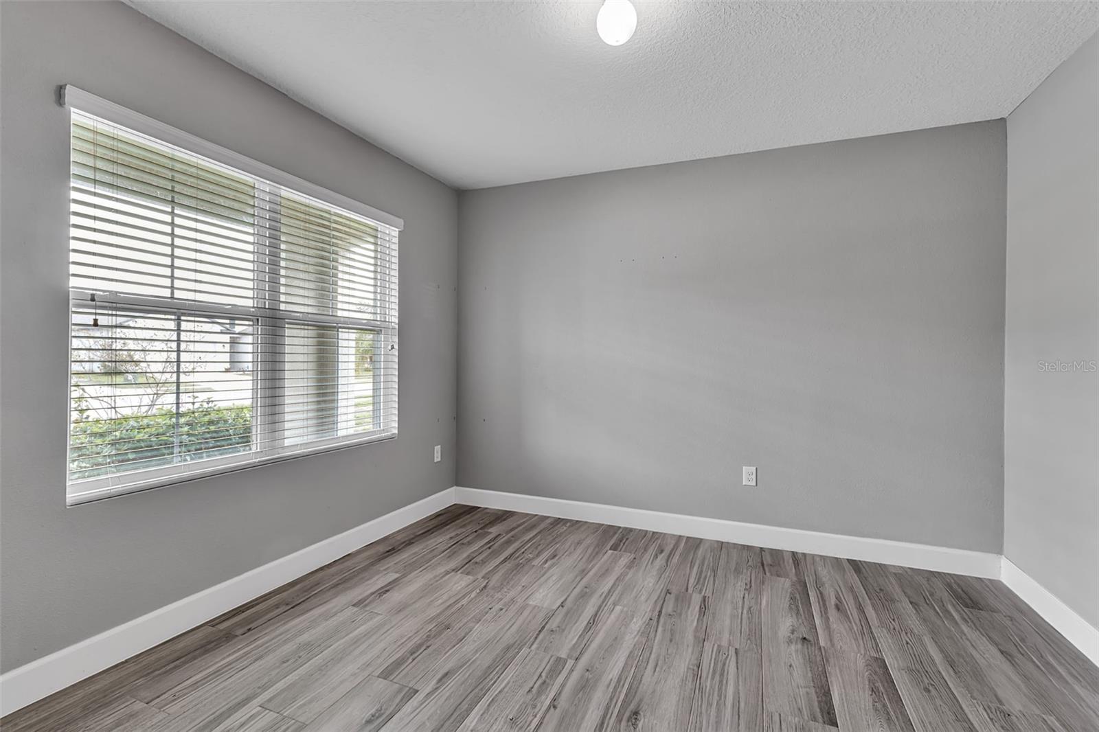 Image 30 of 68 For 4441 Lindever Lane