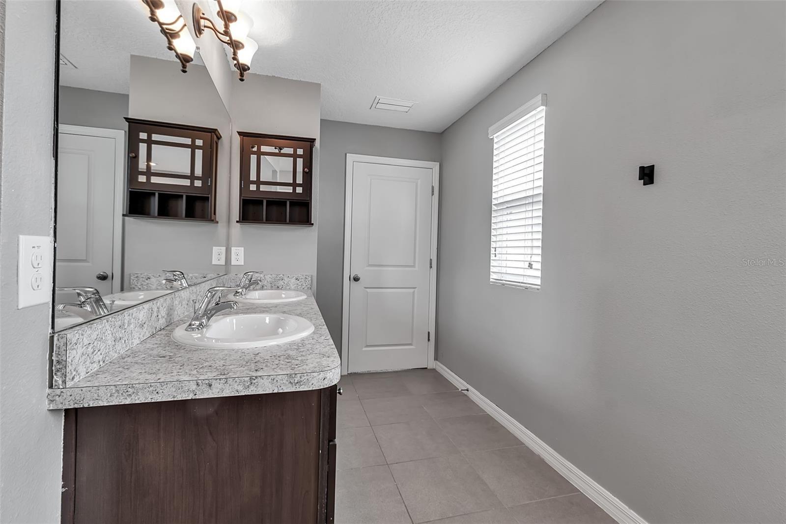 Image 45 of 68 For 4441 Lindever Lane