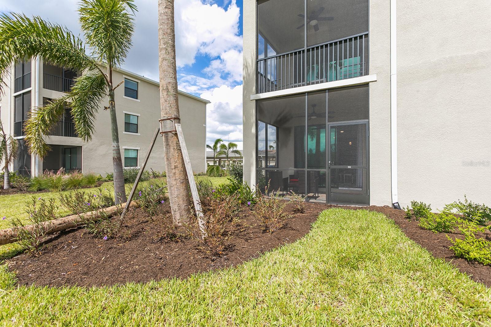 Image 16 of 37 For 18028 Gawthrop Drive 108
