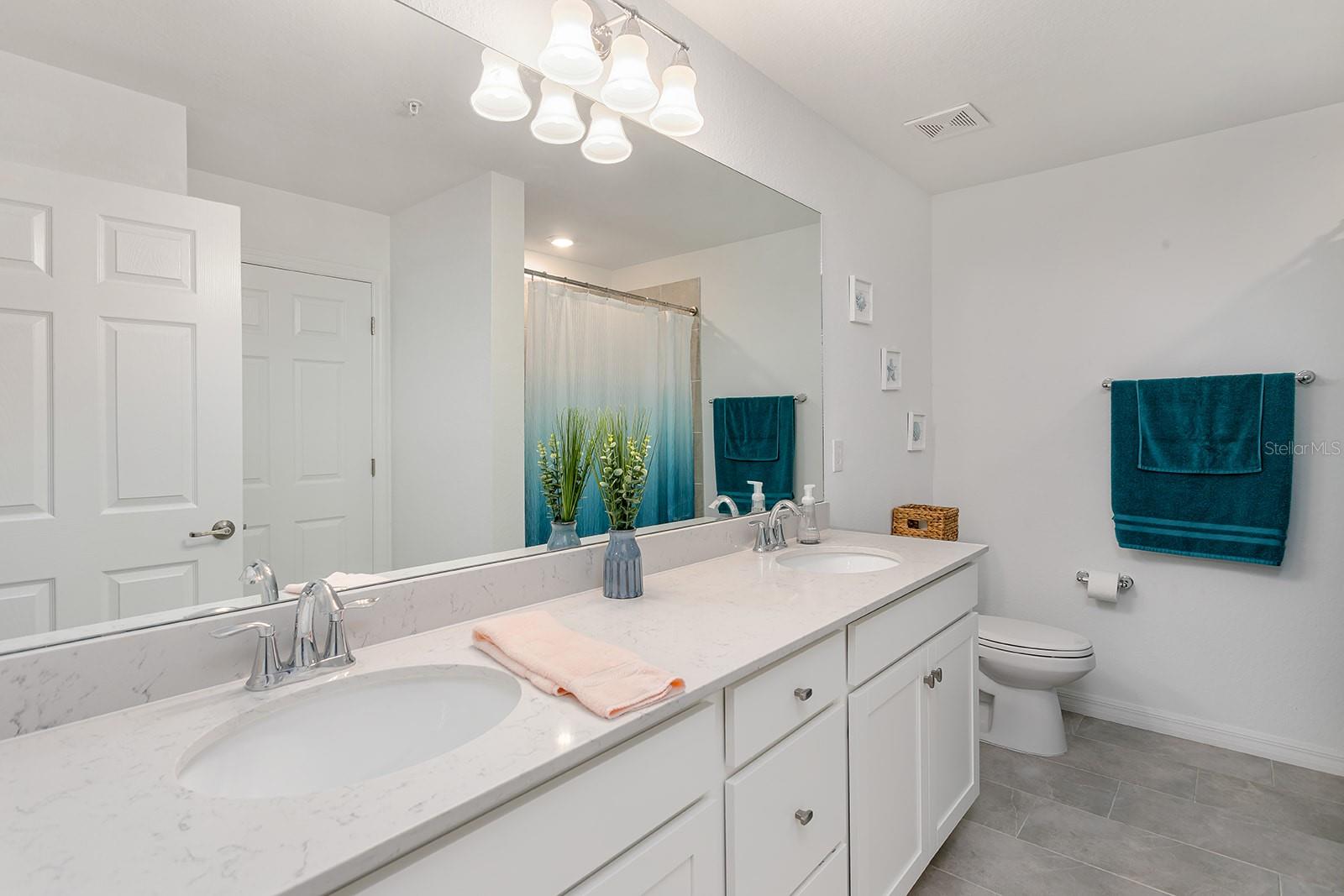 Image 5 of 37 For 18028 Gawthrop Drive 108
