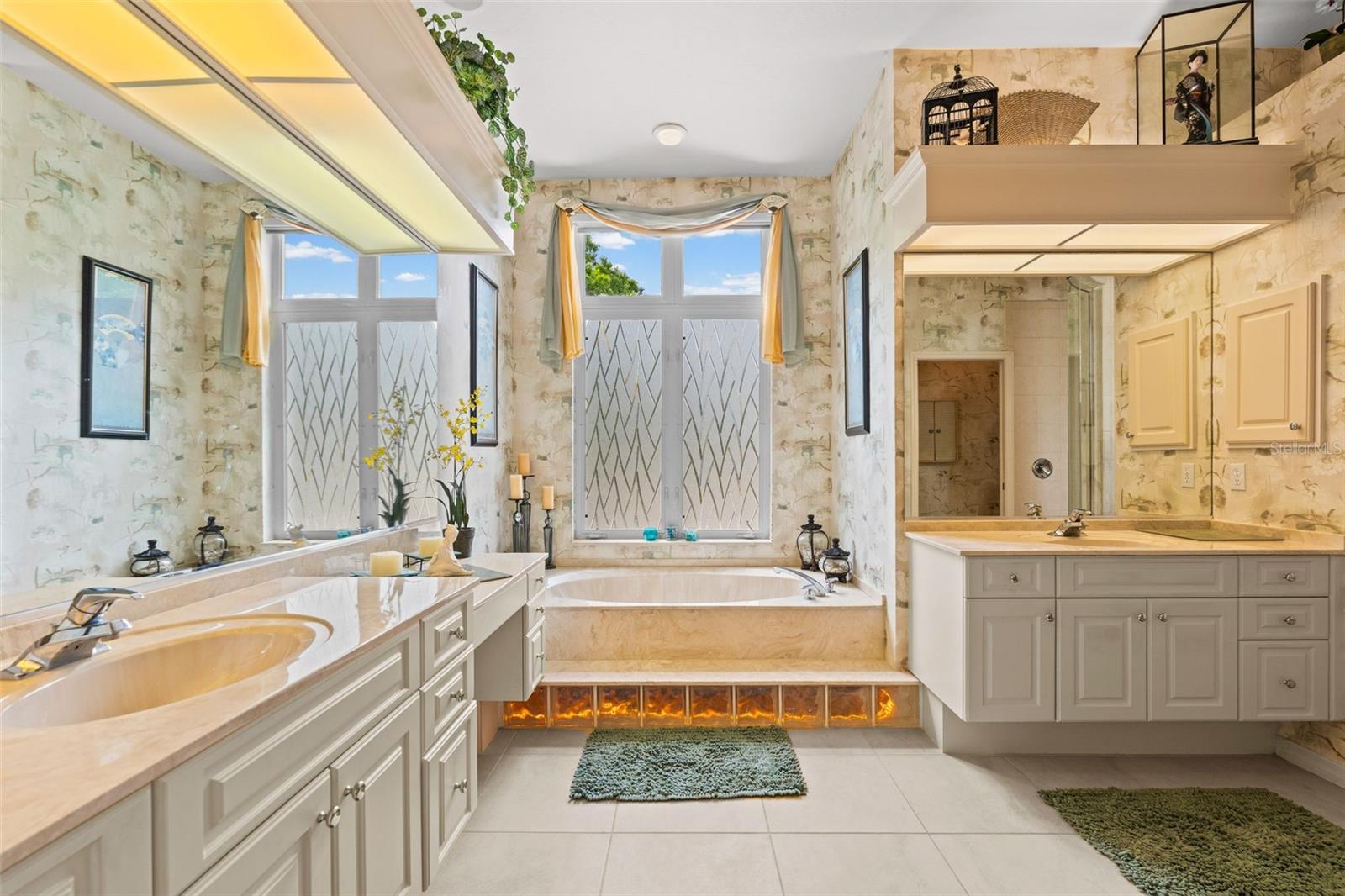 Image 16 of 96 For 7517 Coventry Court