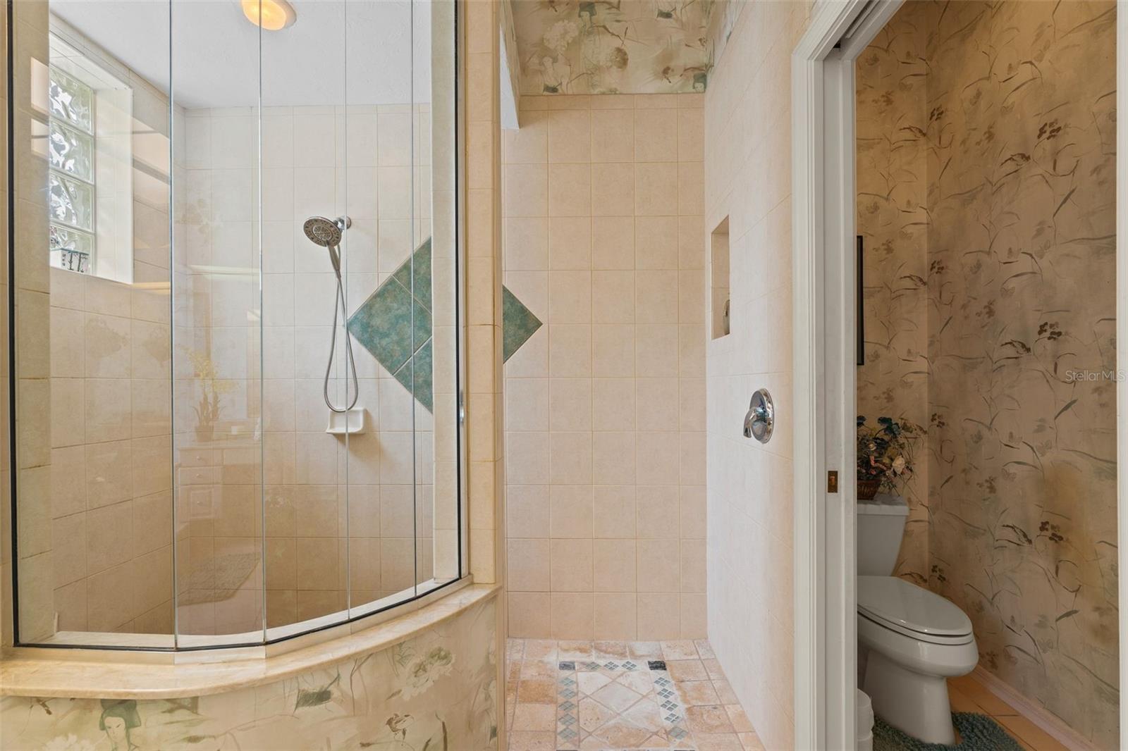 Image 18 of 96 For 7517 Coventry Court