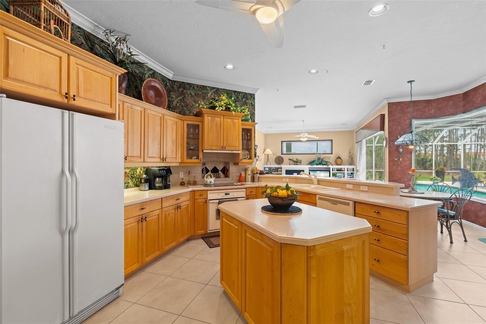 Image 21 of 96 For 7517 Coventry Court