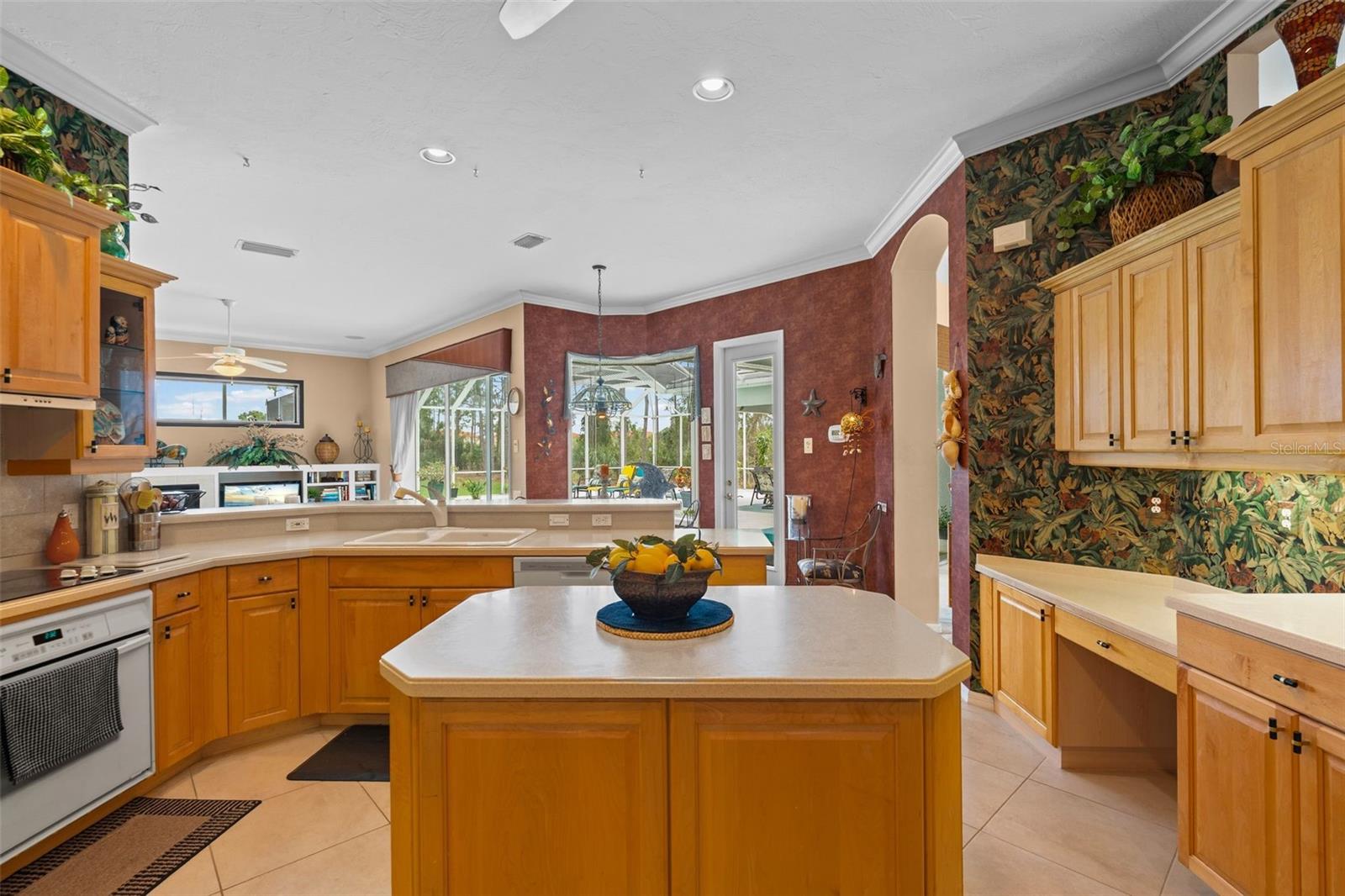 Image 22 of 96 For 7517 Coventry Court