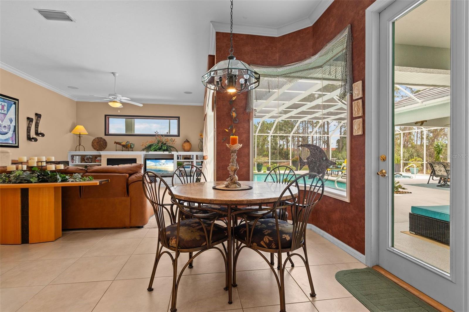 Image 26 of 96 For 7517 Coventry Court