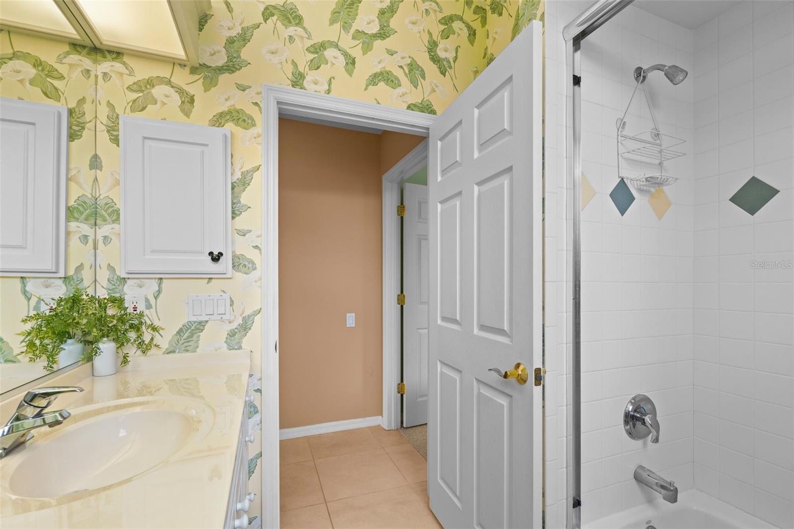 Image 36 of 96 For 7517 Coventry Court