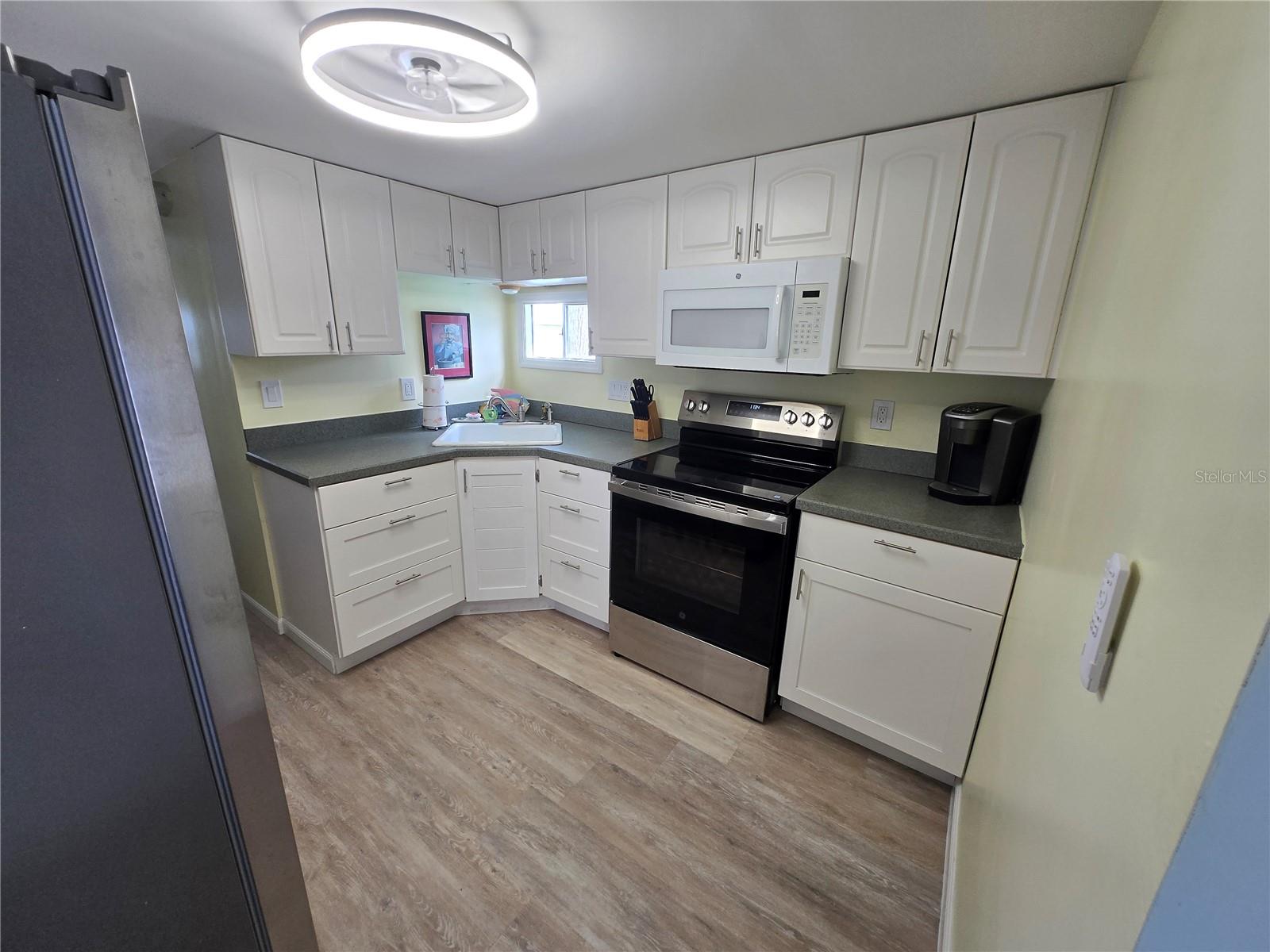 Image 7 of 20 For 106 Aura Street