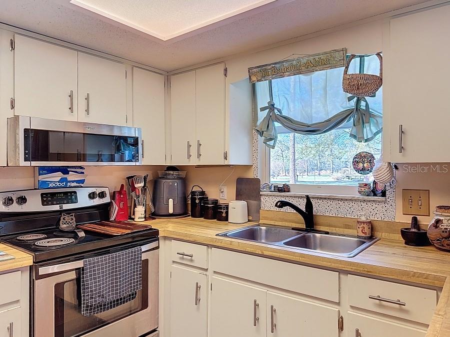 Image 12 of 40 For 234 Ricky Terrace