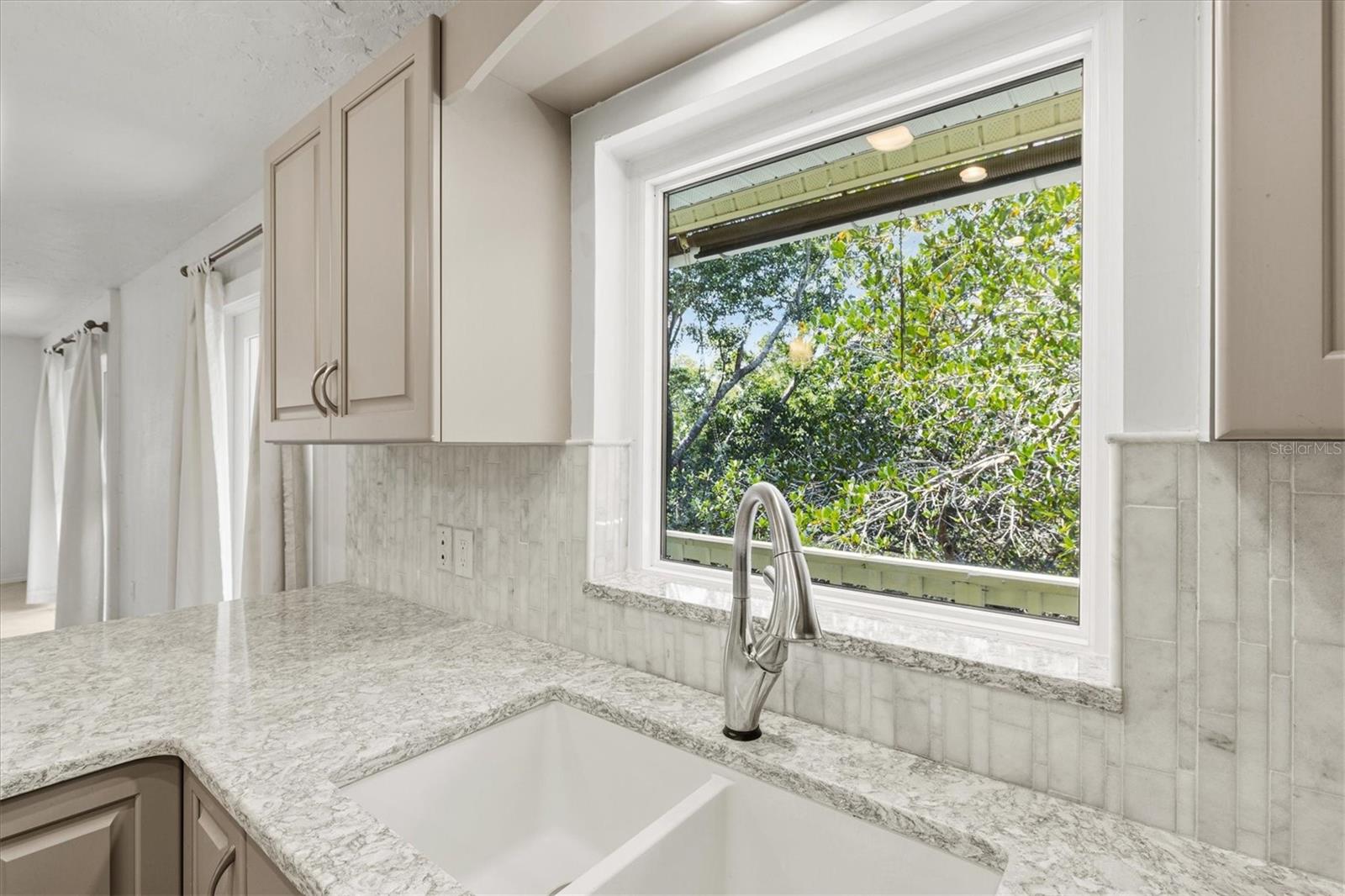 Image 29 of 79 For 5110 Admiral Place