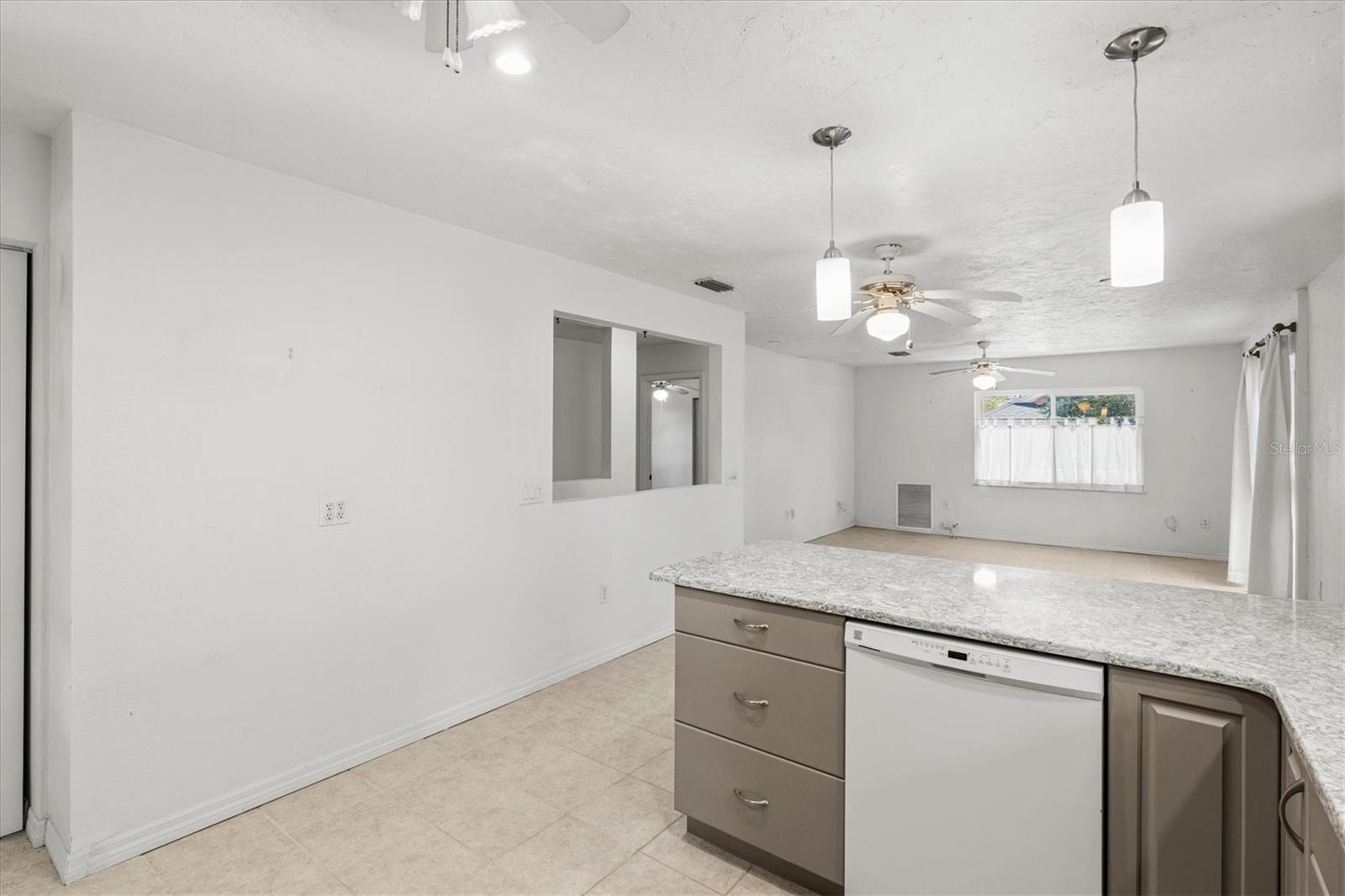 Image 30 of 79 For 5110 Admiral Place