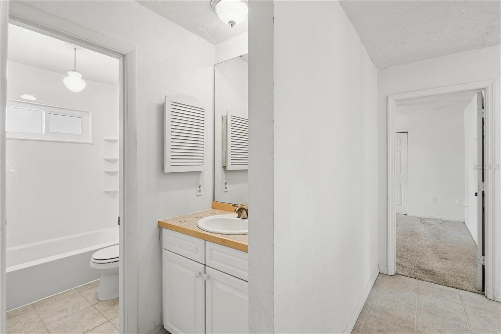 Image 37 of 79 For 5110 Admiral Place