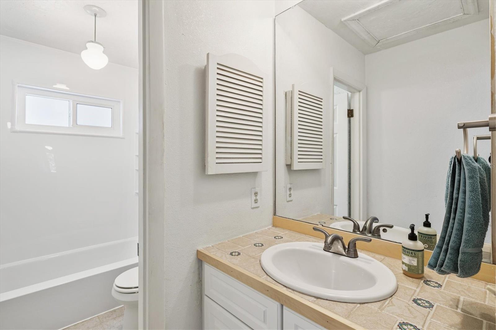 Image 38 of 79 For 5110 Admiral Place