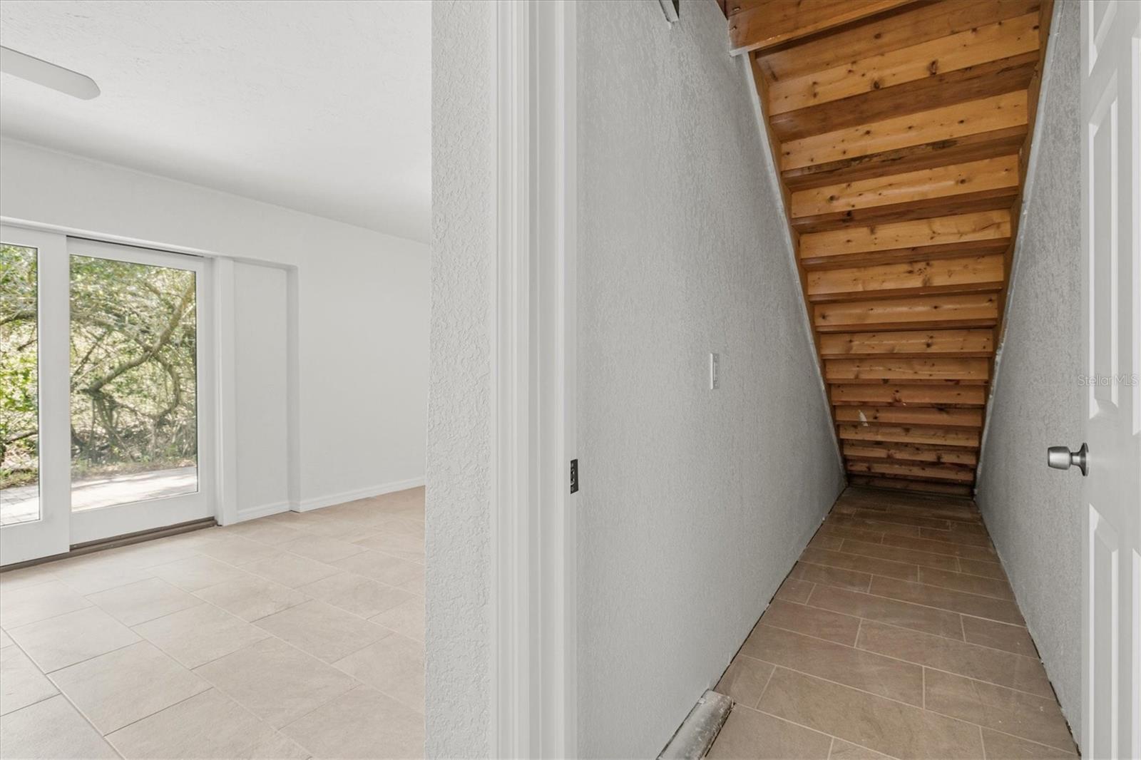 Image 9 of 79 For 5110 Admiral Place