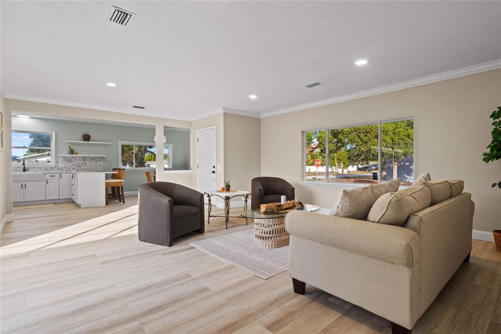 Image 4 of 18 For 5209 1st Avenue W