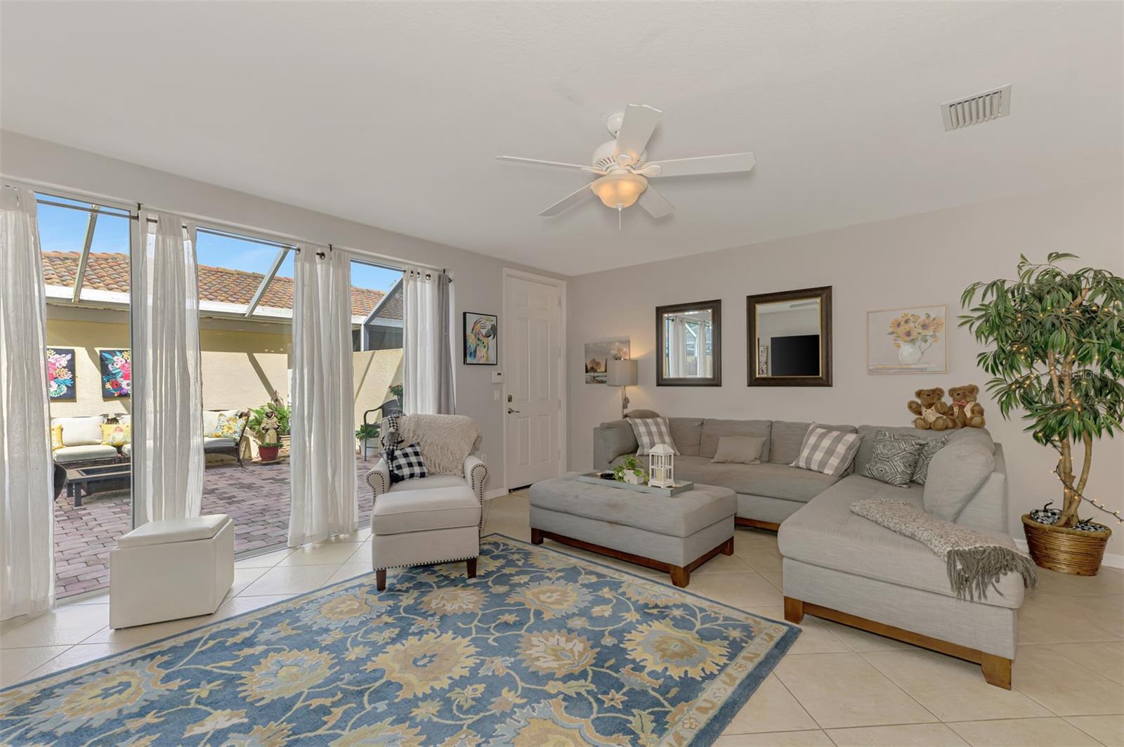 Image 8 of 60 For 1585 Dorgali Drive