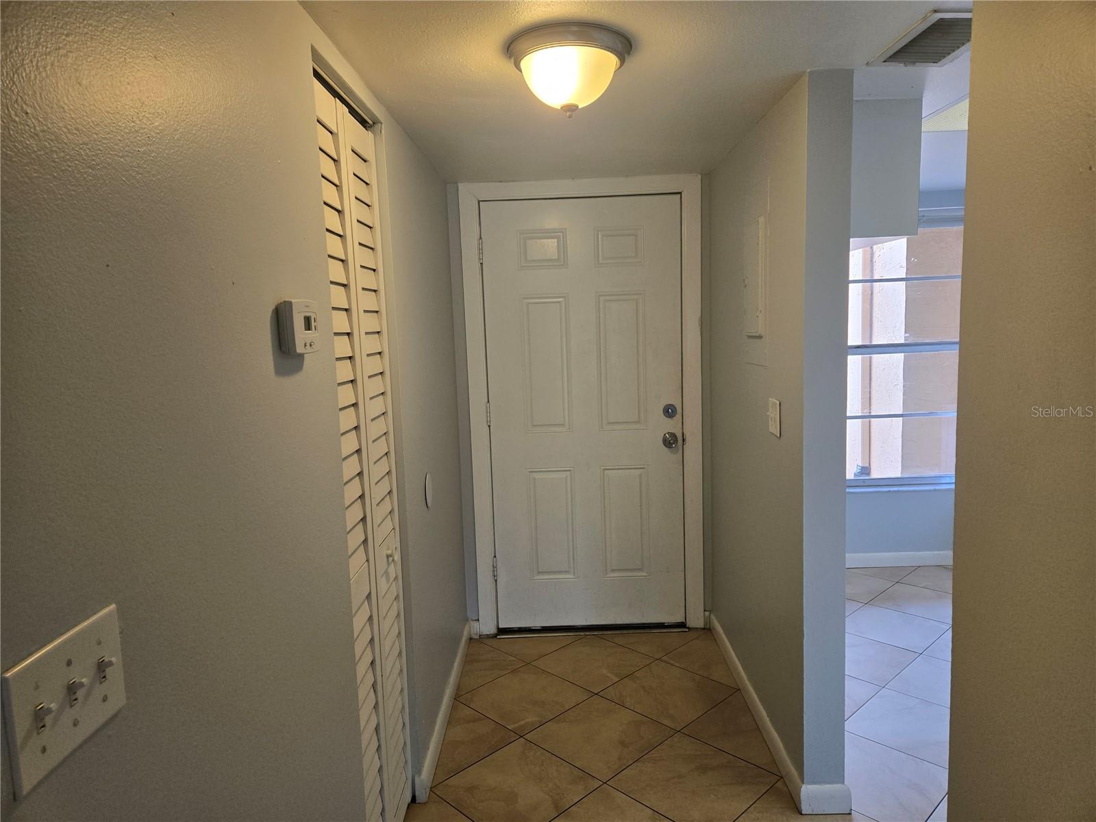 Image 4 of 17 For 6328 7th Avenue W 6328