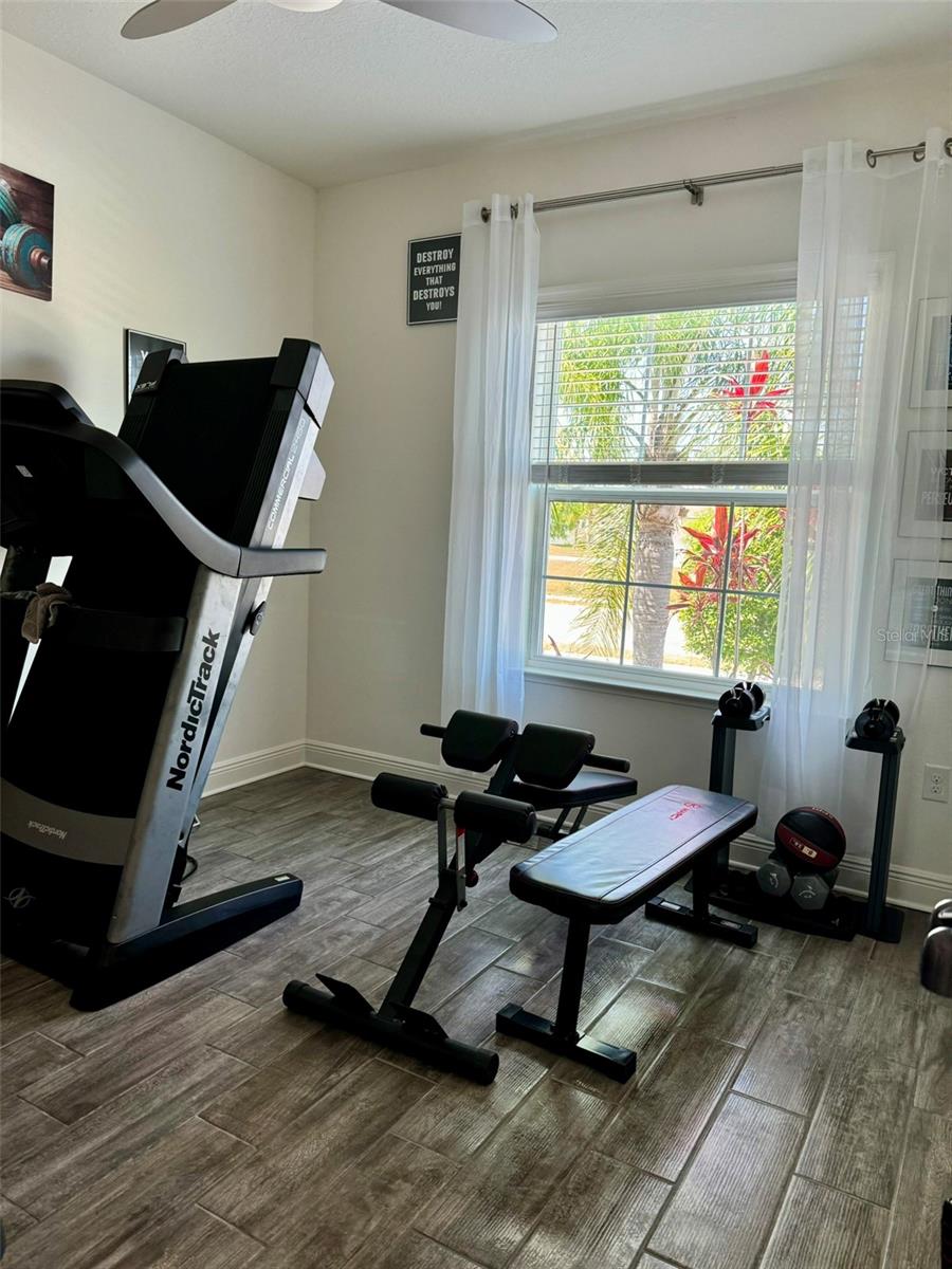 Image 18 of 49 For 3513 76th Street E