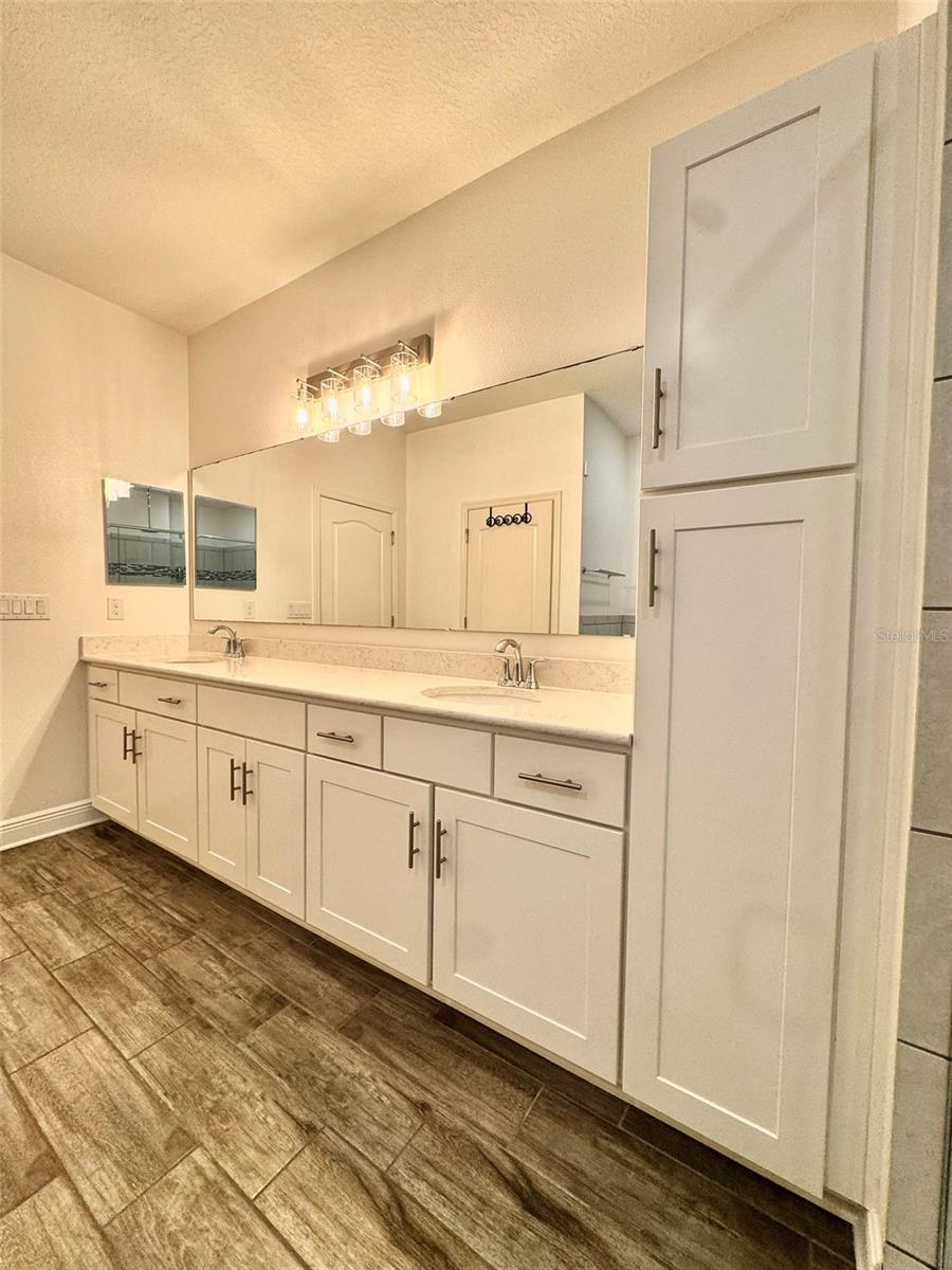 Image 27 of 49 For 3513 76th Street E