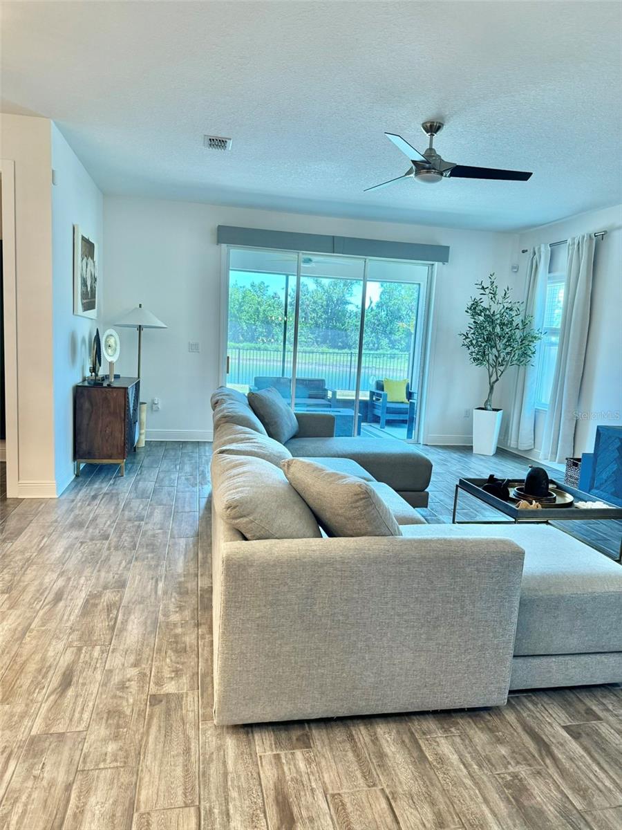 Image 3 of 49 For 3513 76th Street E