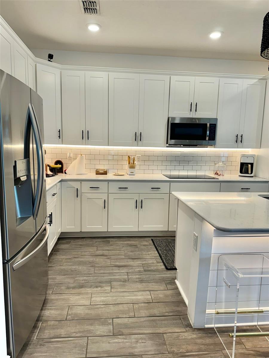 Image 9 of 49 For 3513 76th Street E