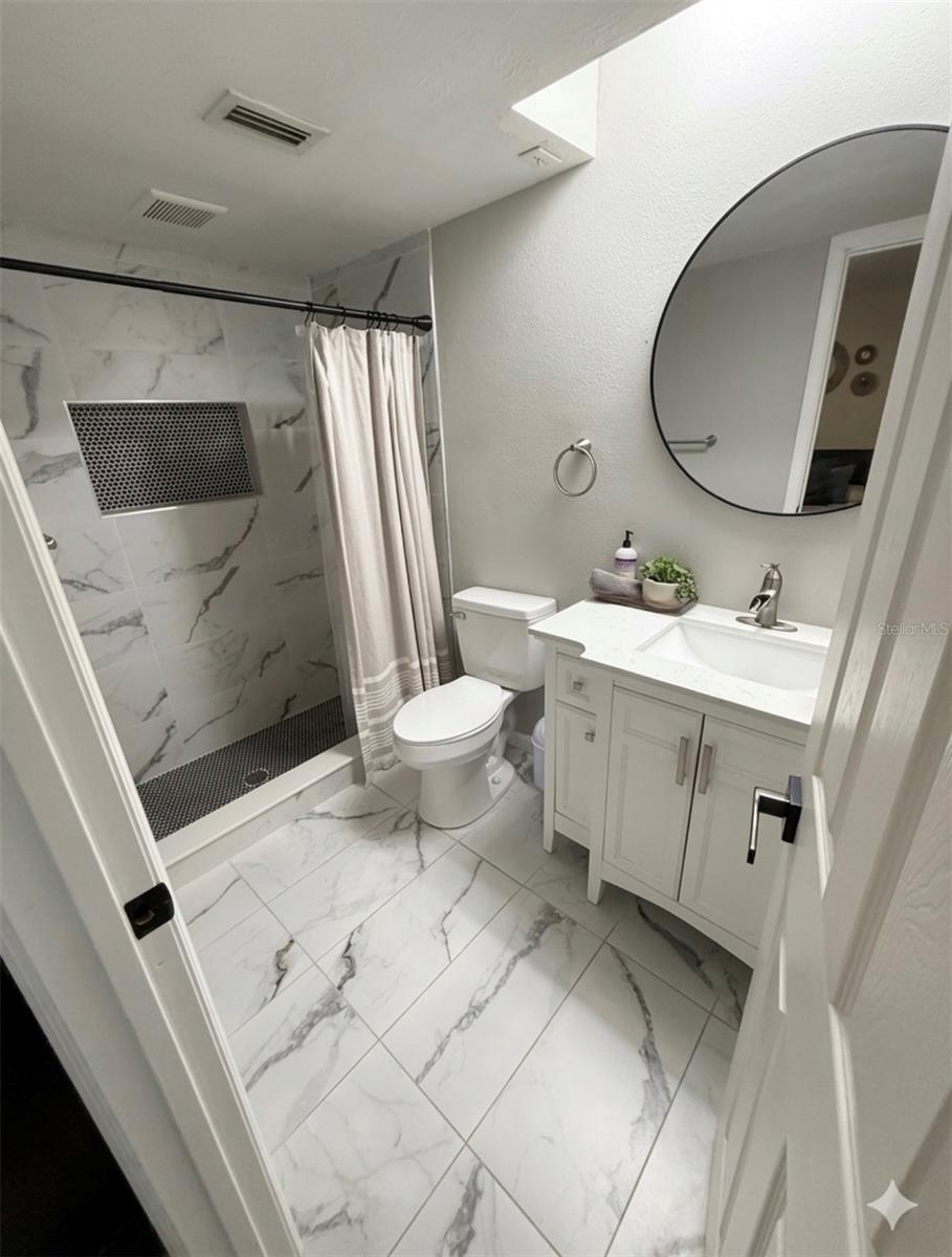 Image 20 of 27 For 2343 Eugene Street