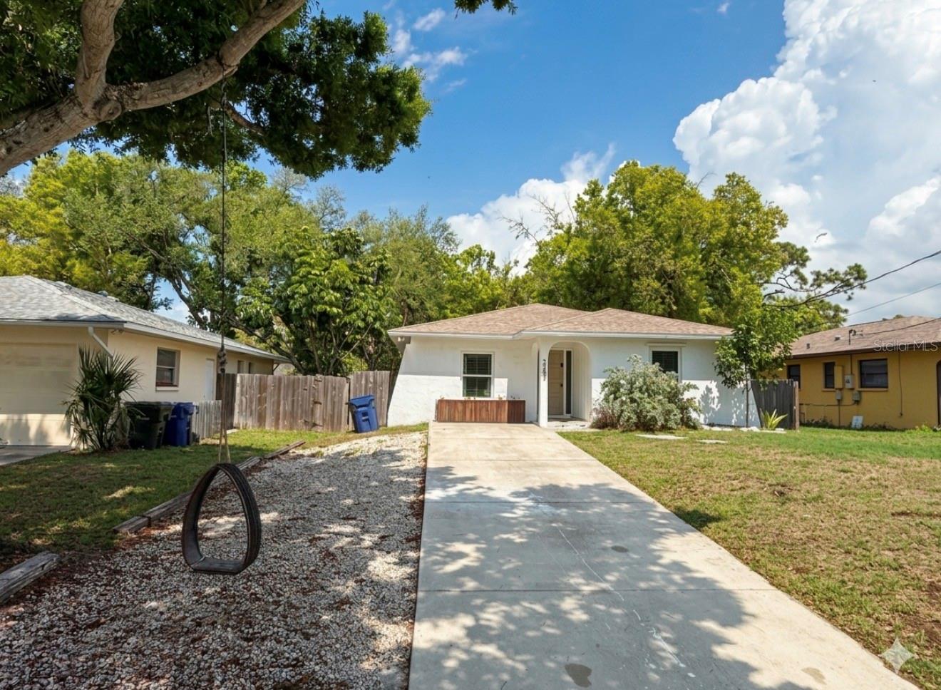 Image 4 of 27 For 2343 Eugene Street