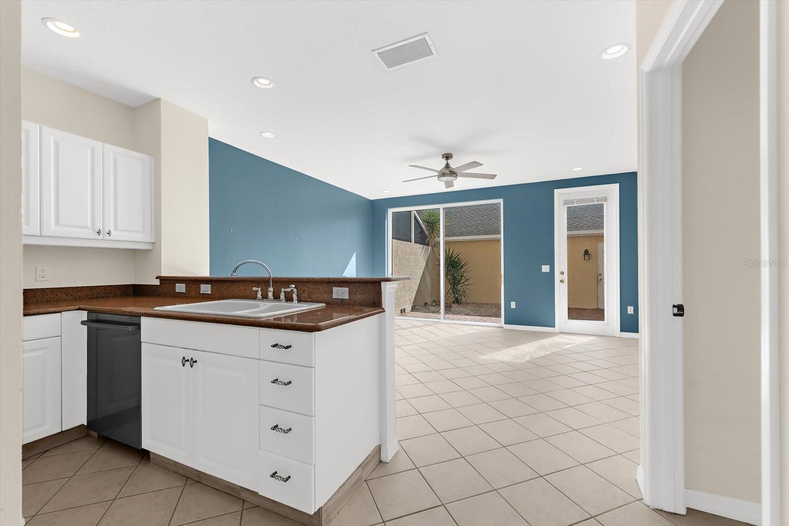 Image 20 of 61 For 5637 Whitehead Street