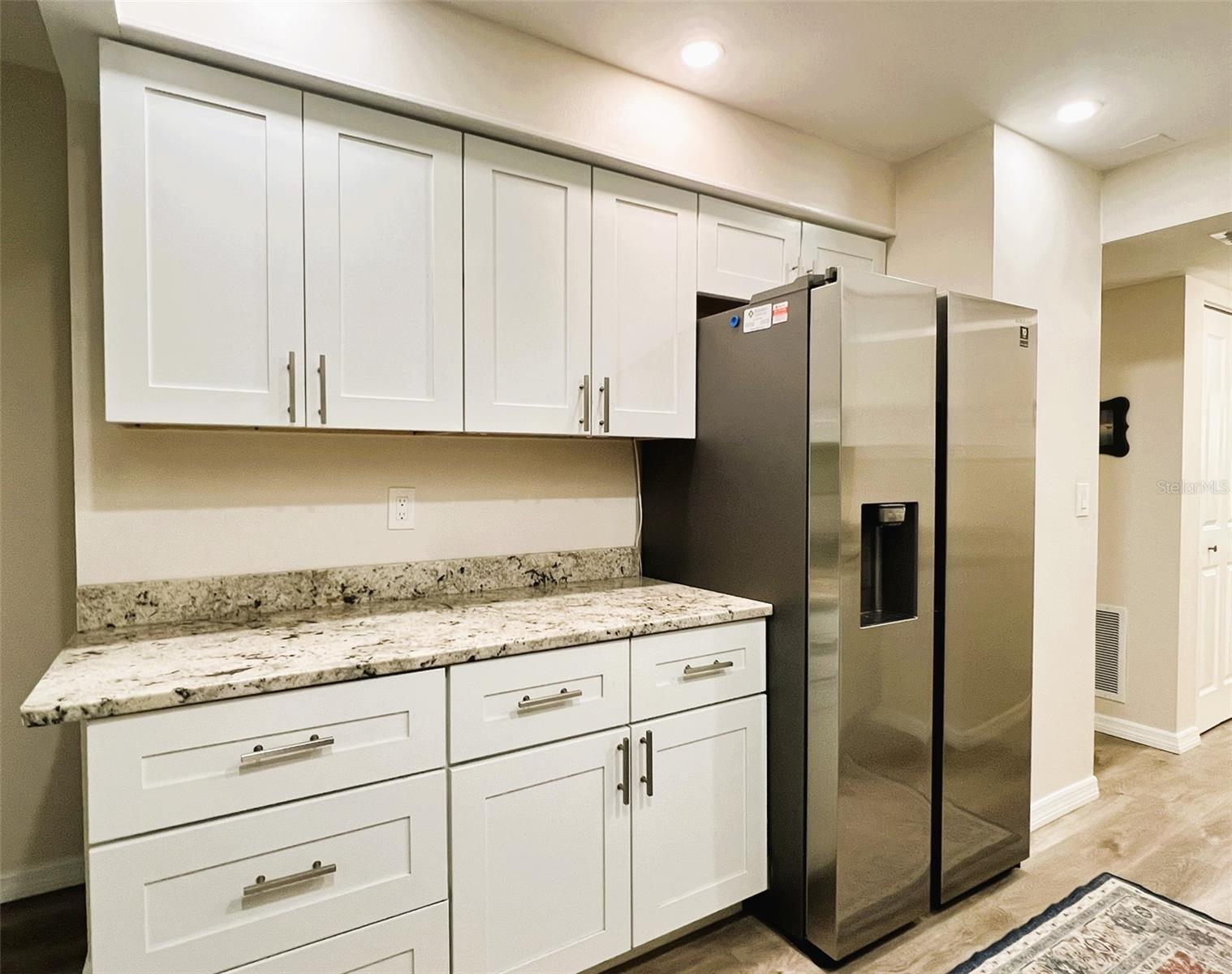 Image 5 of 35 For 425 30th Avenue W C309