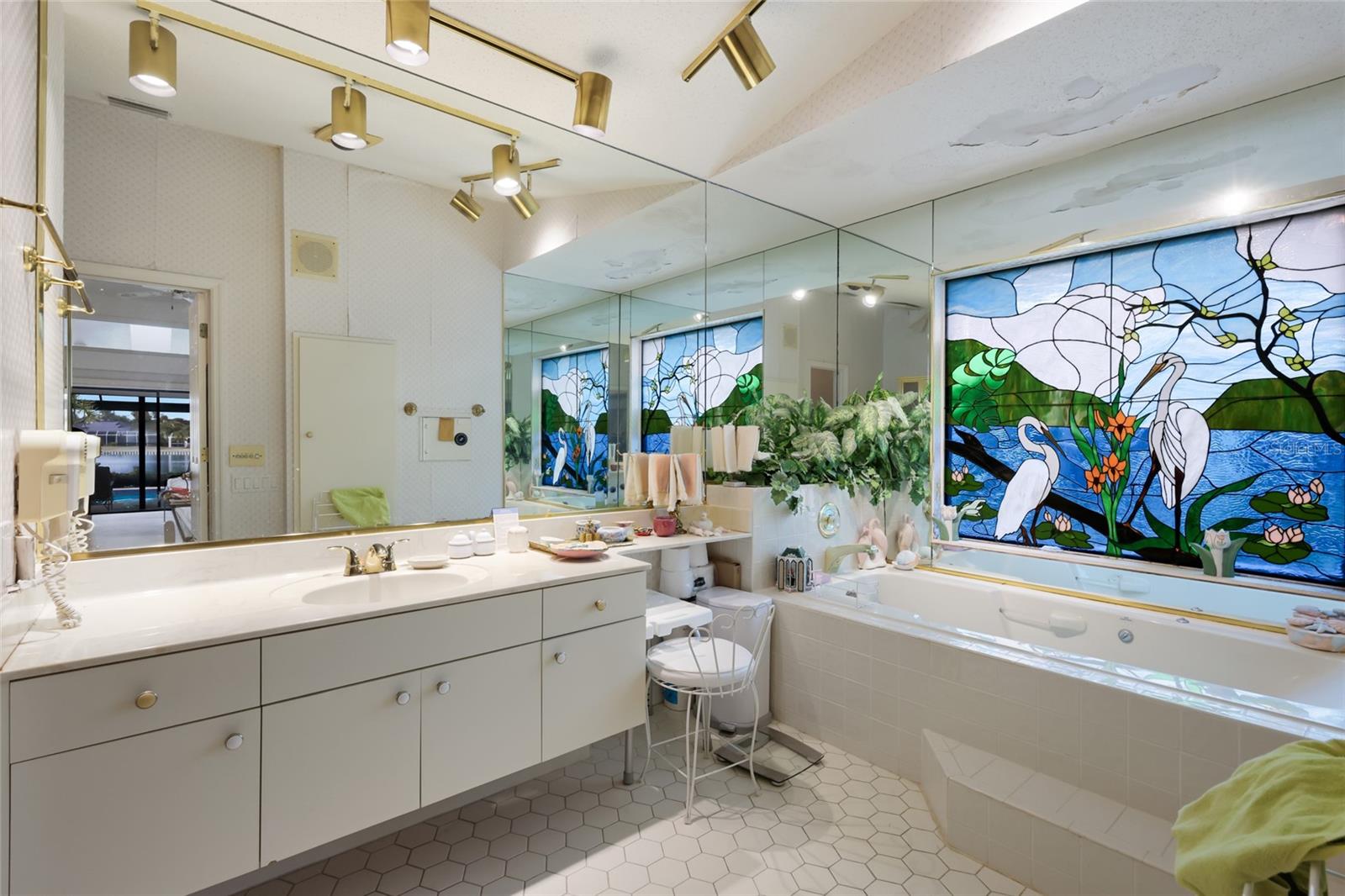 Image 23 of 53 For 6821 Country Lakes Circle