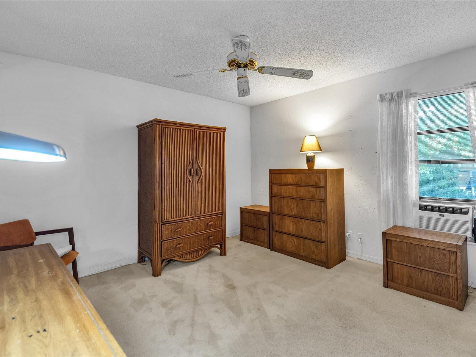 Image 29 of 53 For 6821 Country Lakes Circle