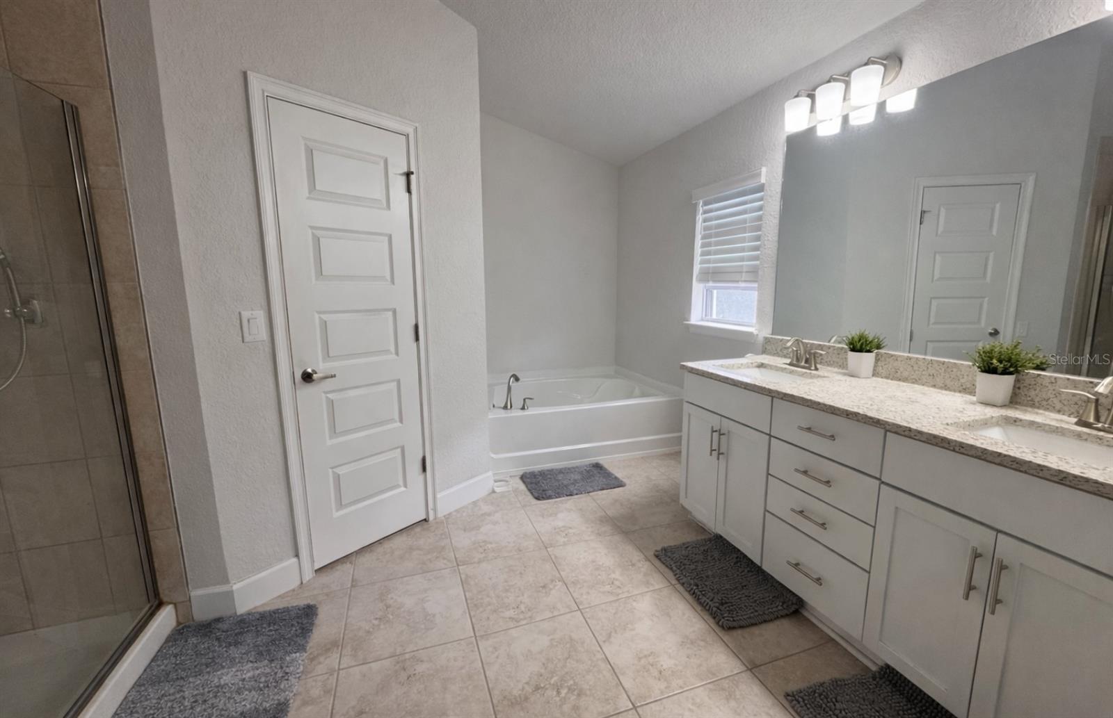 Image 13 of 31 For 14529 Scottburgh Glen Drive