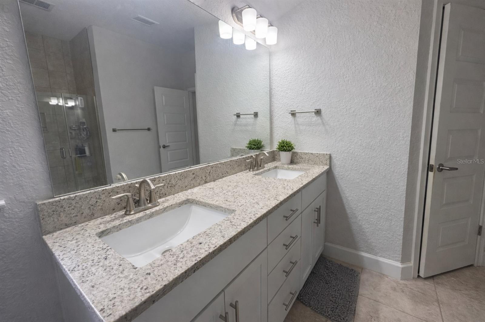 Image 14 of 31 For 14529 Scottburgh Glen Drive