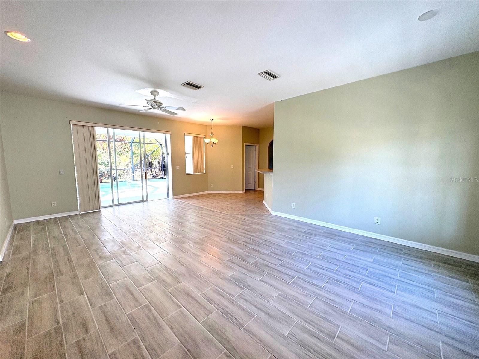 Image 11 of 32 For 5063 Sister Terrace