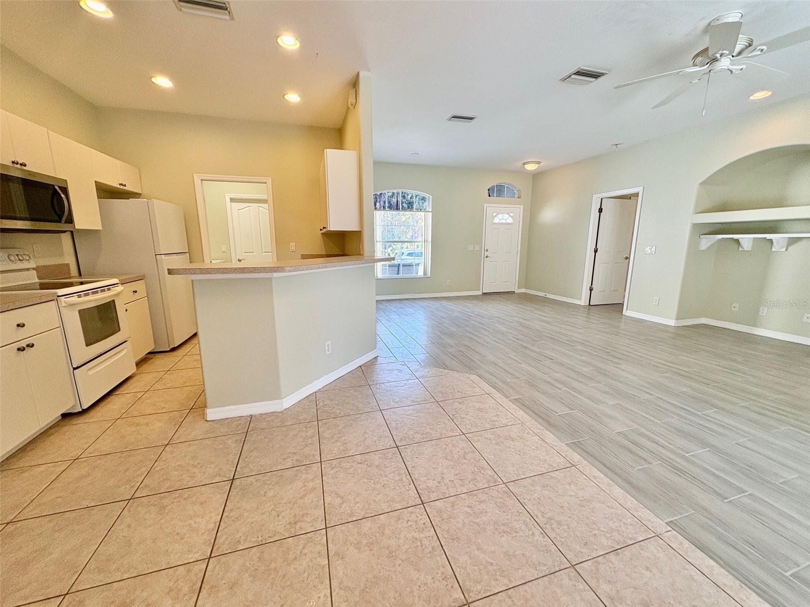 Image 13 of 32 For 5063 Sister Terrace