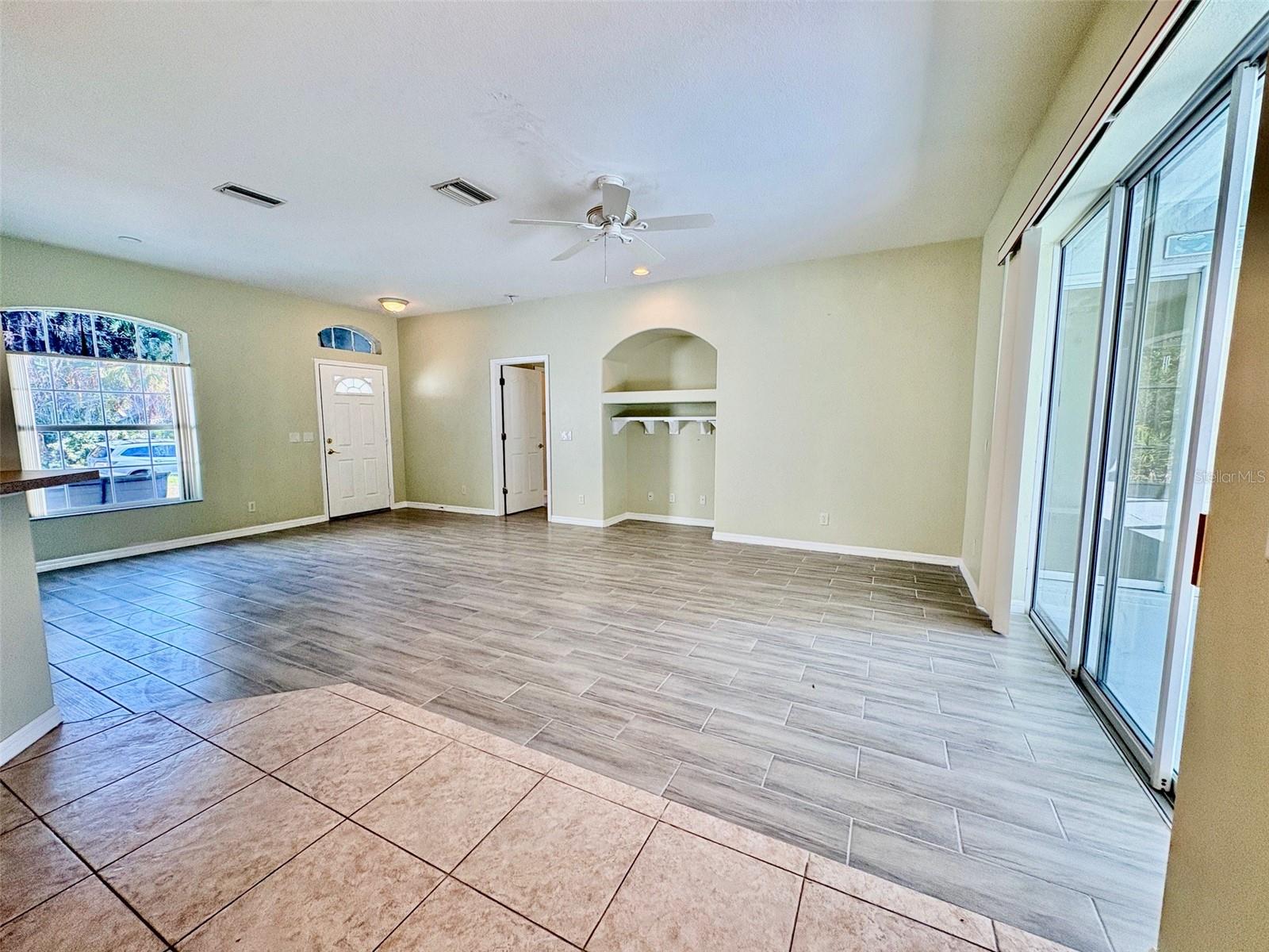 Image 6 of 32 For 5063 Sister Terrace