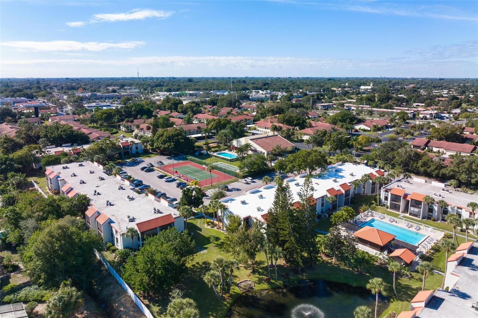 Image 23 of 36 For 3223 Beneva Road 101