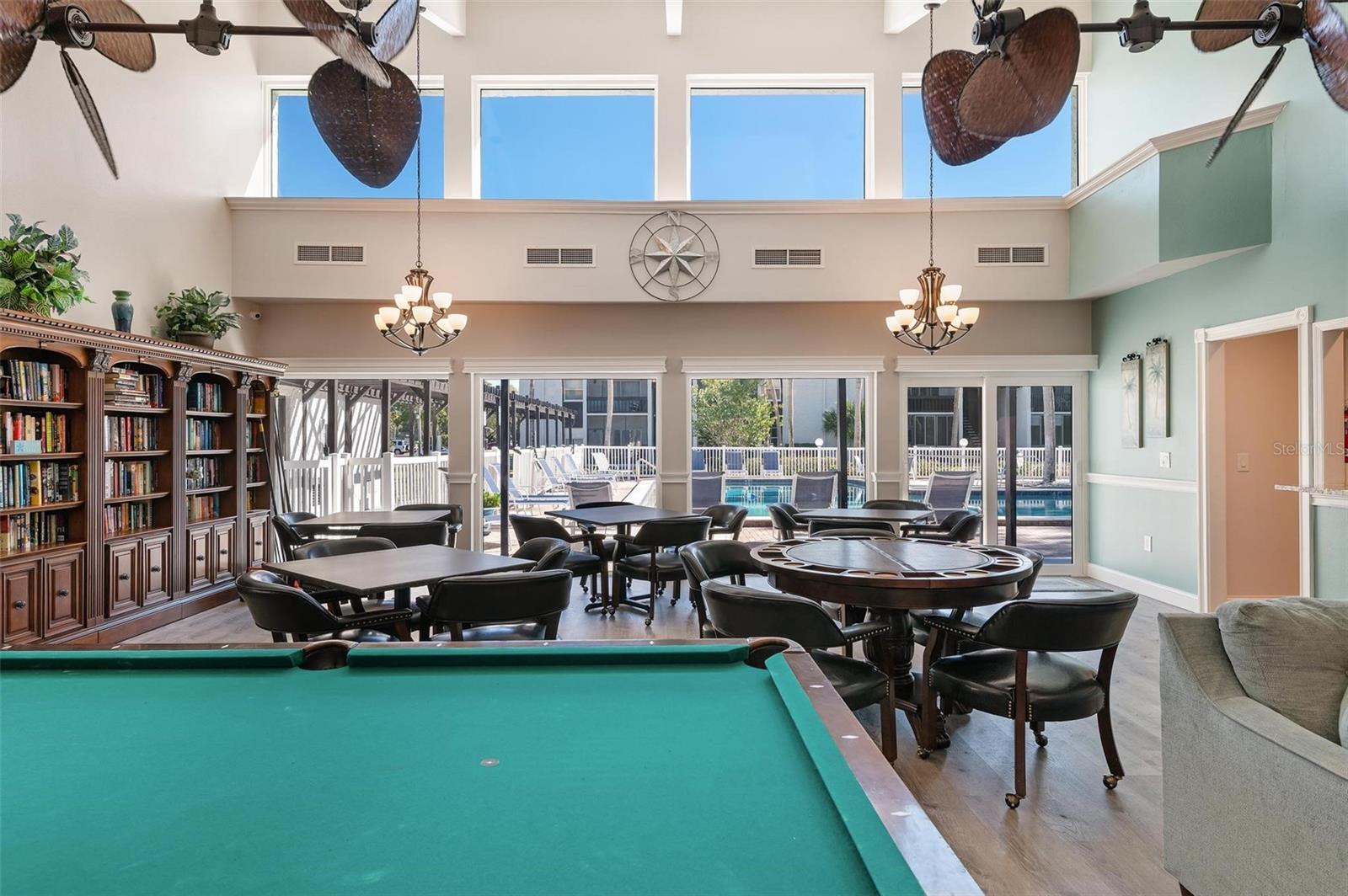 Image 32 of 36 For 3223 Beneva Road 101