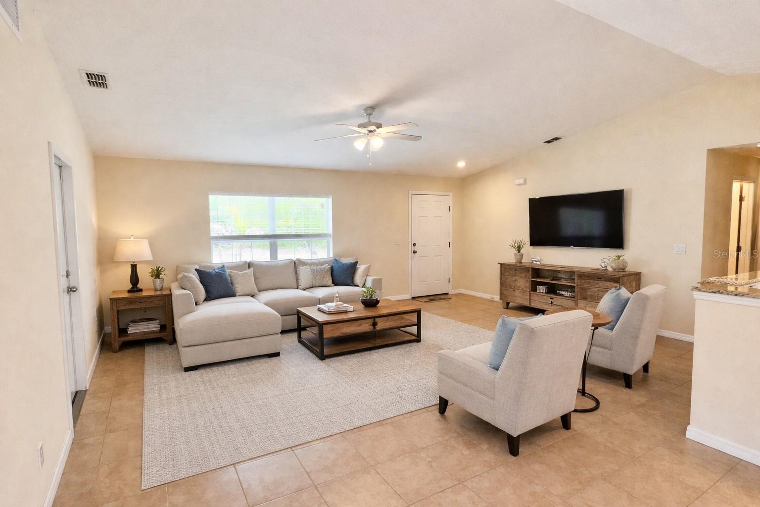 Image 5 of 32 For 10347 Grail Avenue