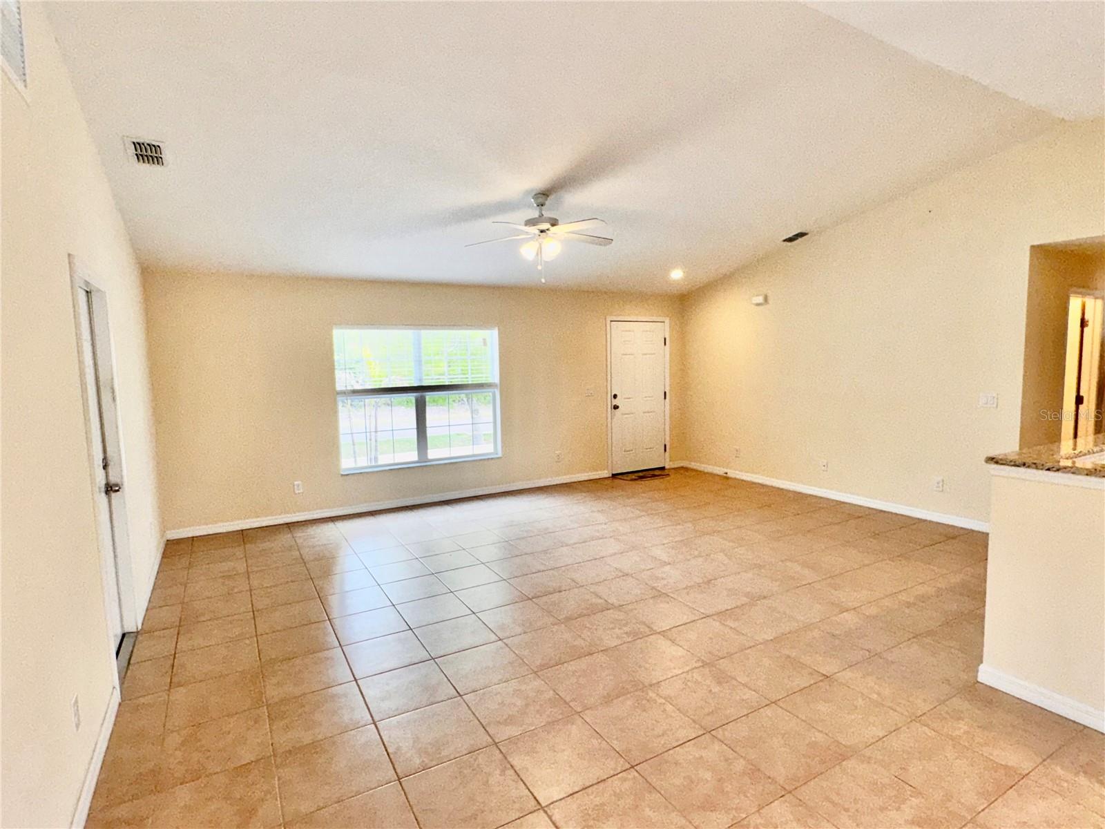 Image 6 of 32 For 10347 Grail Avenue