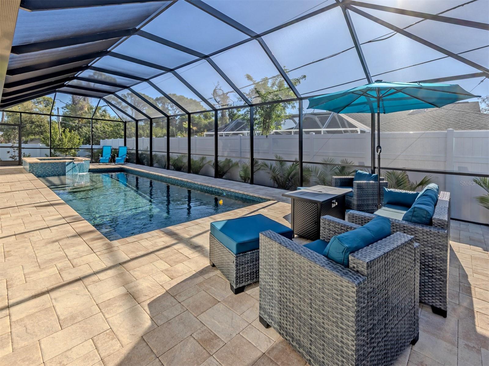 Image 14 of 47 For 851 Linden Road