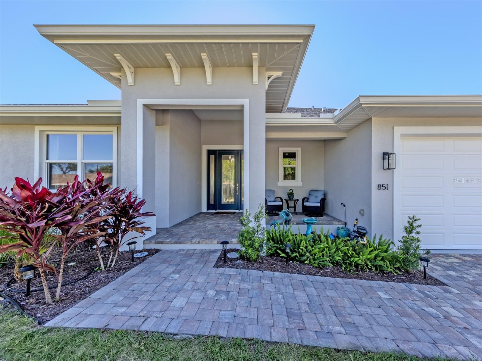 Image 3 of 47 For 851 Linden Road