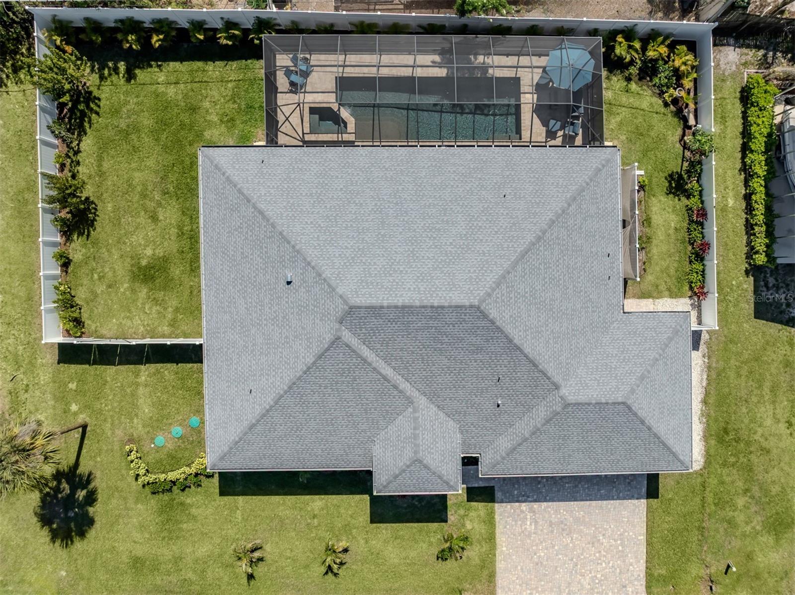 Image 30 of 47 For 851 Linden Road