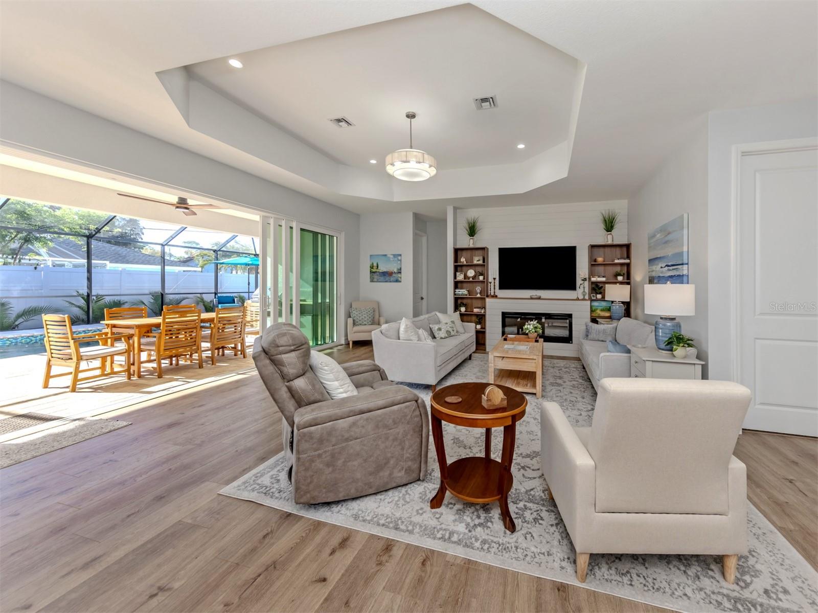 Image 6 of 47 For 851 Linden Road